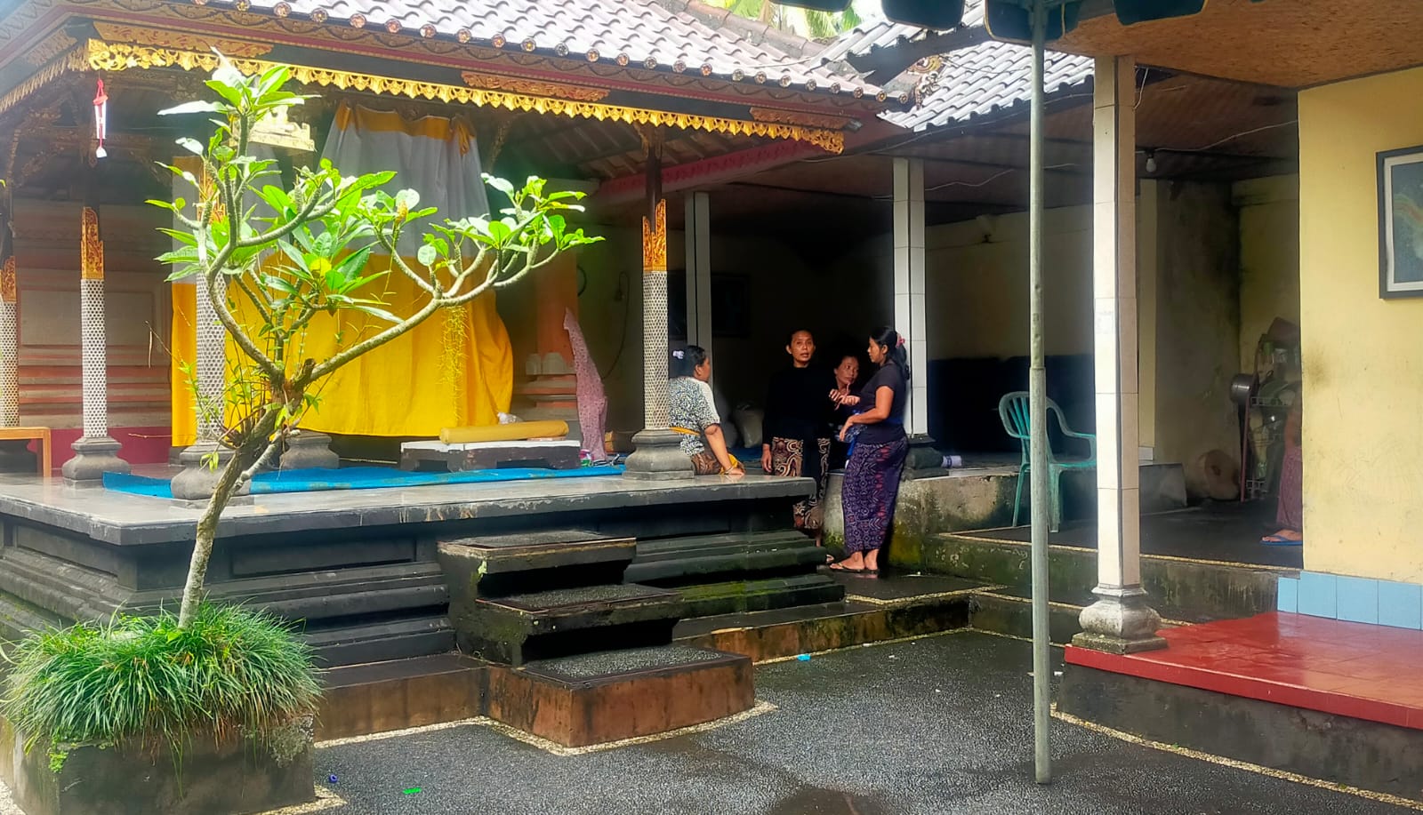 Suasana rumah duka Mangku Tedja di Desa Bangbang, Kecamatan Tembuku, Bangli, Bali pada Jumat, 7 Juni 2024.