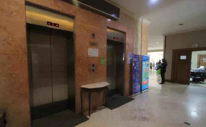 Ilustrasi lift. Dalam darurat kebakaran, dilarang menggunakan lift karena berbahaya.
