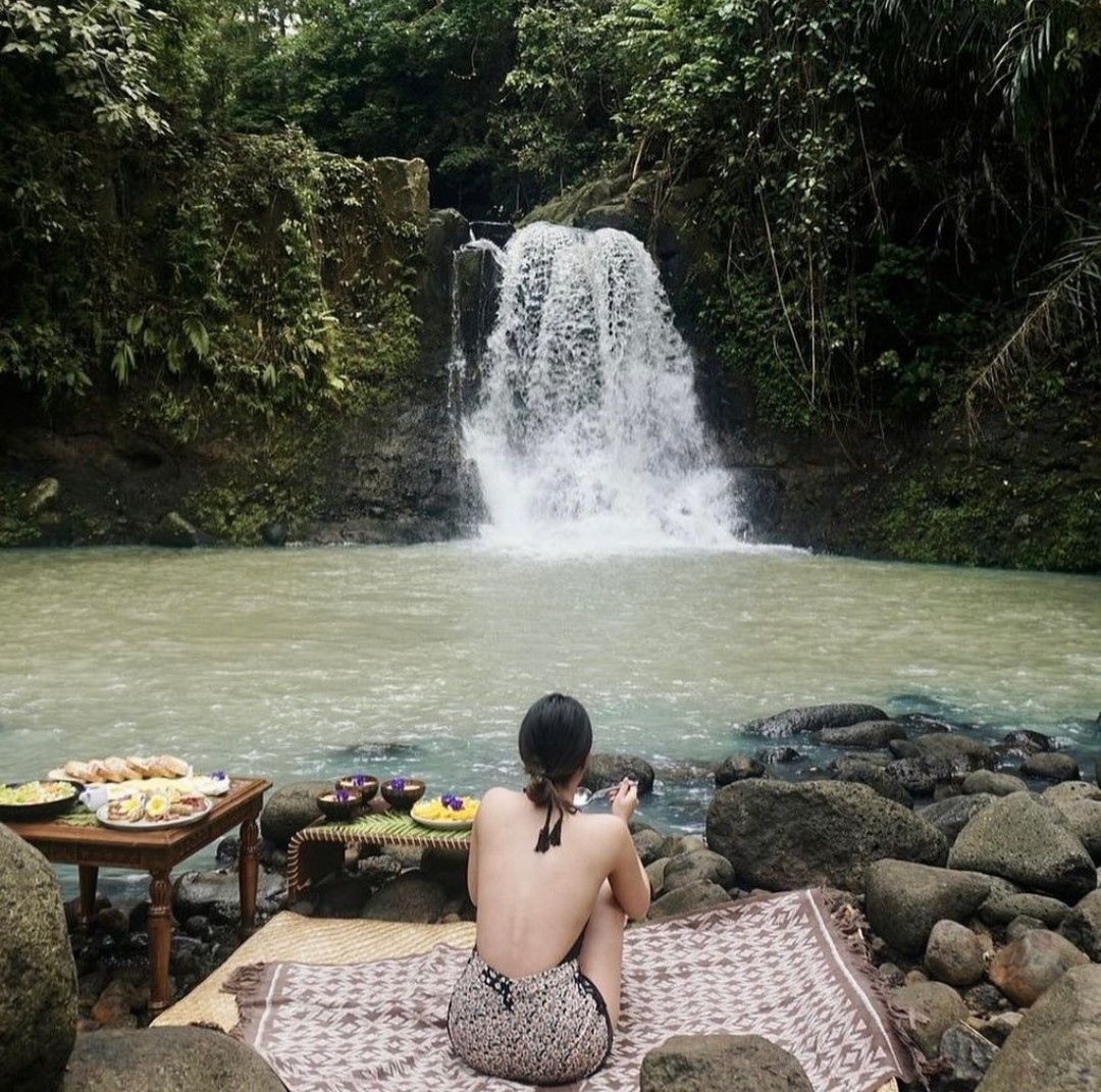 Air terjun menjadi view menarik di Galalima.