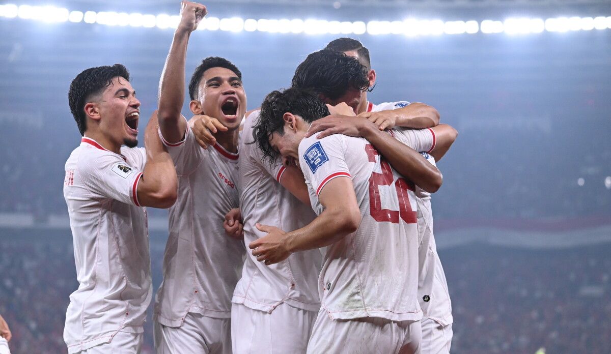 Pemain Timnas Indonesia merayakan gol ke gawang Filipina sehingga lolos ke putaran ketiga Piala Dunia 2026 Zona Asia sekaligus meraih tiket ke Piala Asia 2027 Arab Saudi.