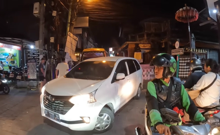 MACET: Kondisi Jalan Benesari, Kuta yang akan mengalami perubahan arus lalu lintas.