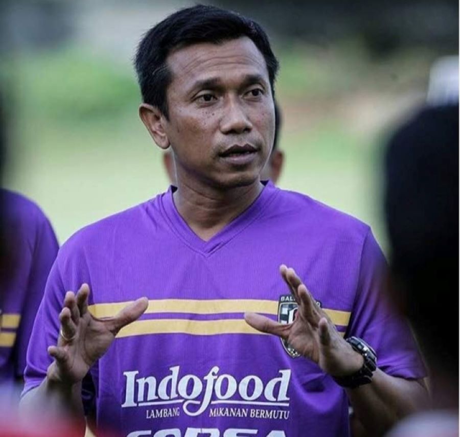 Pelatih Widodo Cahyono Putro kabarnya dirumorkan melatih Persija Jakarta sepeninggal Thomas Doll. Widodo merupaka mantan pelatih Bali United.