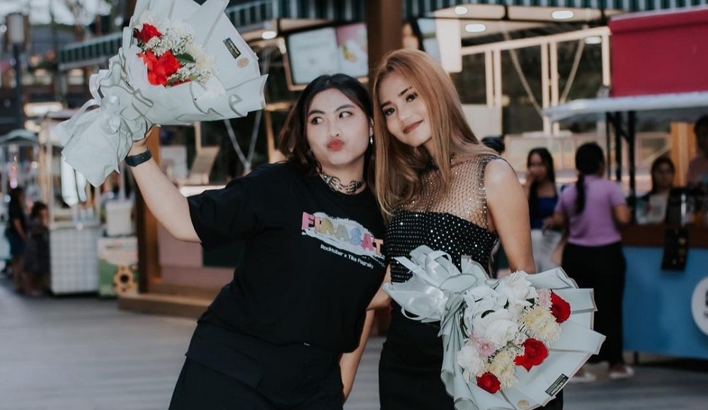 Move on bersama Dewi Bali, Duet Tika Pagraky dan Lebri Pertami melalui single Sumpah Mati.