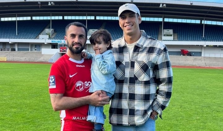 Kebersamaan dua sahabat Elias Dolah (pemain Bali United) dan Brwa Nouri. &nbsp;