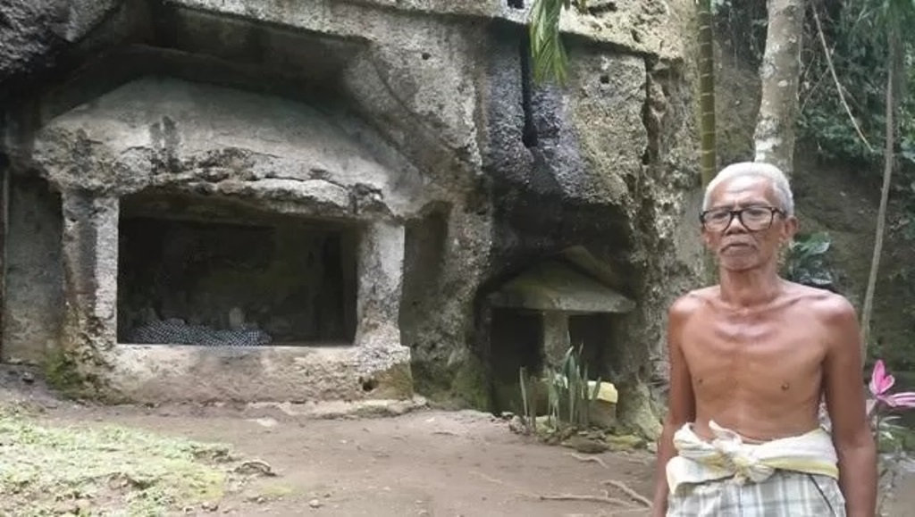 Goa Garba Pengukur-Ukuran di Pejeng, Gianyar, Bali menjadi jejak Kebo Iwa dan siasat Gajah Mada.