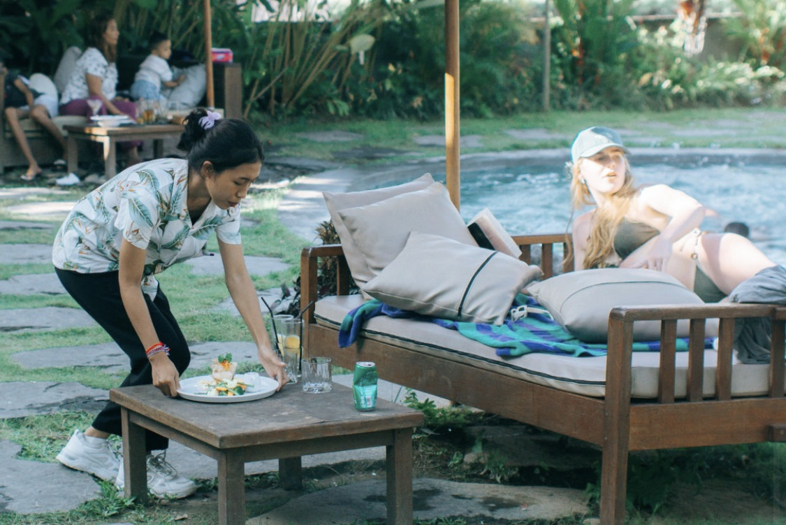 NONGKY: Tempat nongkrong di Ubud ini memang asyik karena berada di tengah sawah dan bisa nikmati Jacuzzi hingga Spa.
