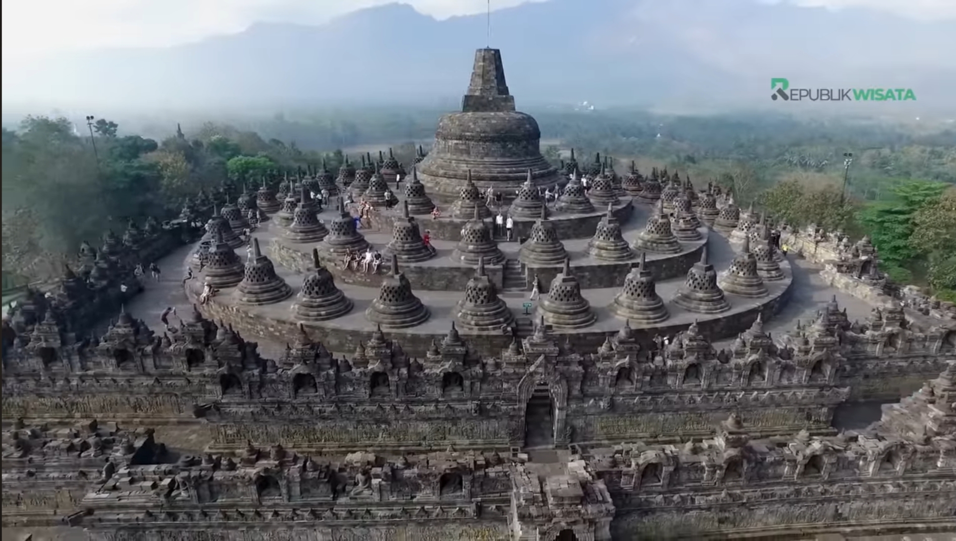 SAKSI BISU: Candi Borobudur merupakan maha karya warisan dunia yang menjadi saksi bisu kemajuan seni dan budaya nusantara.