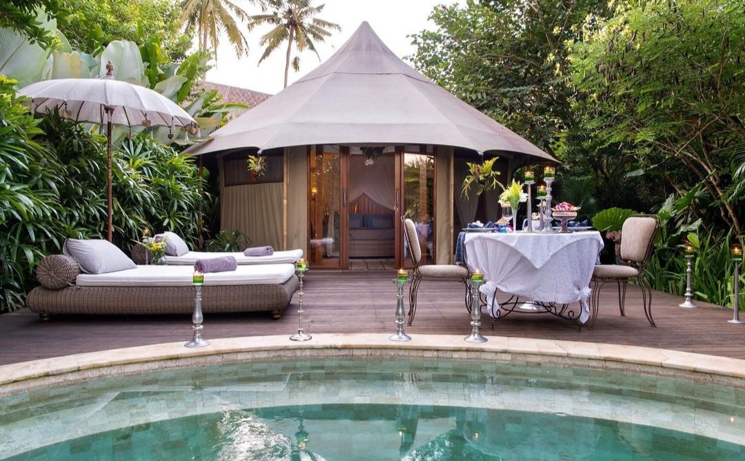 TENDA: Bukan di Kintamani Bali, glamping ini punya banyak kamar unik, salah satunya tenda ogoh ogoh dan tenda Ylang ylang.