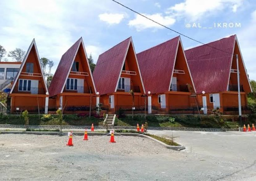 STAYCATION: The Sovia Alahan Panjang Villa, tempat populer untuk staycation bersama keluarga dengan pemandangan spektakuler Danau Diatas.