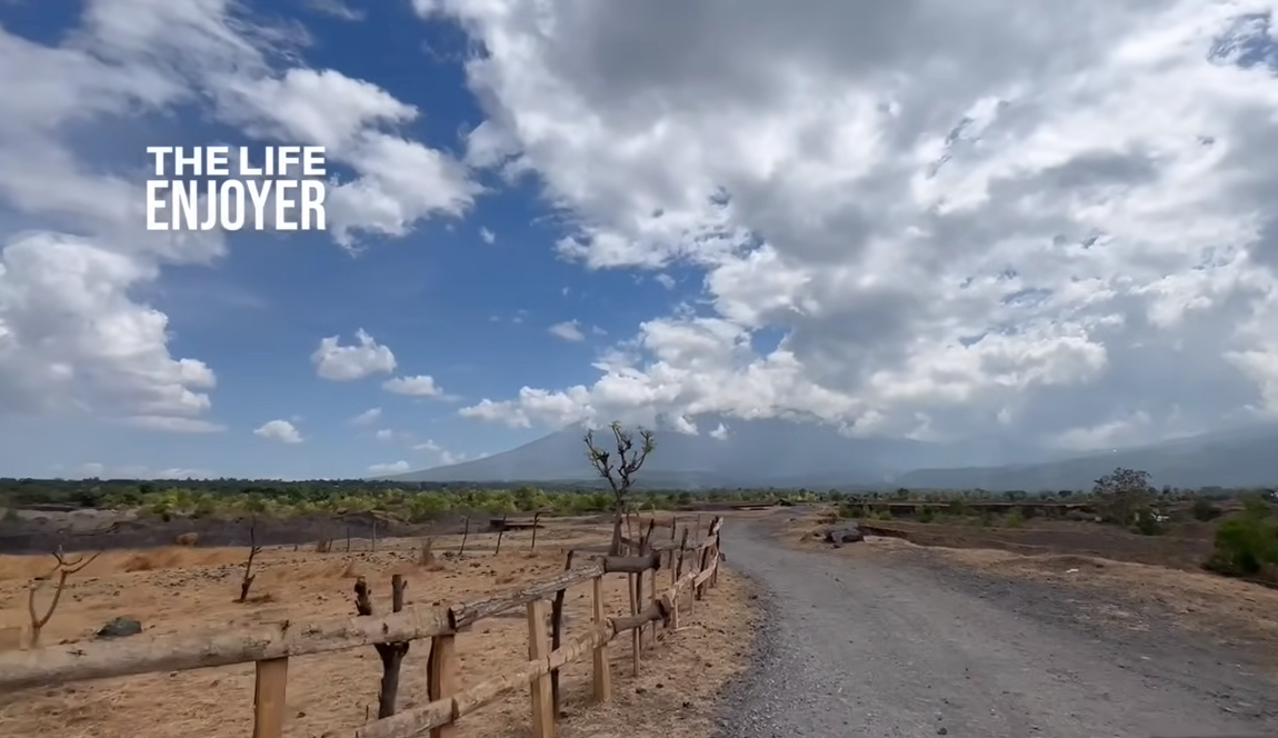 Savana Tianyar, bagai Afrika di Bali.