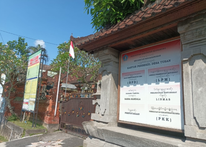 Kantor Perbekel Desa Tusan.