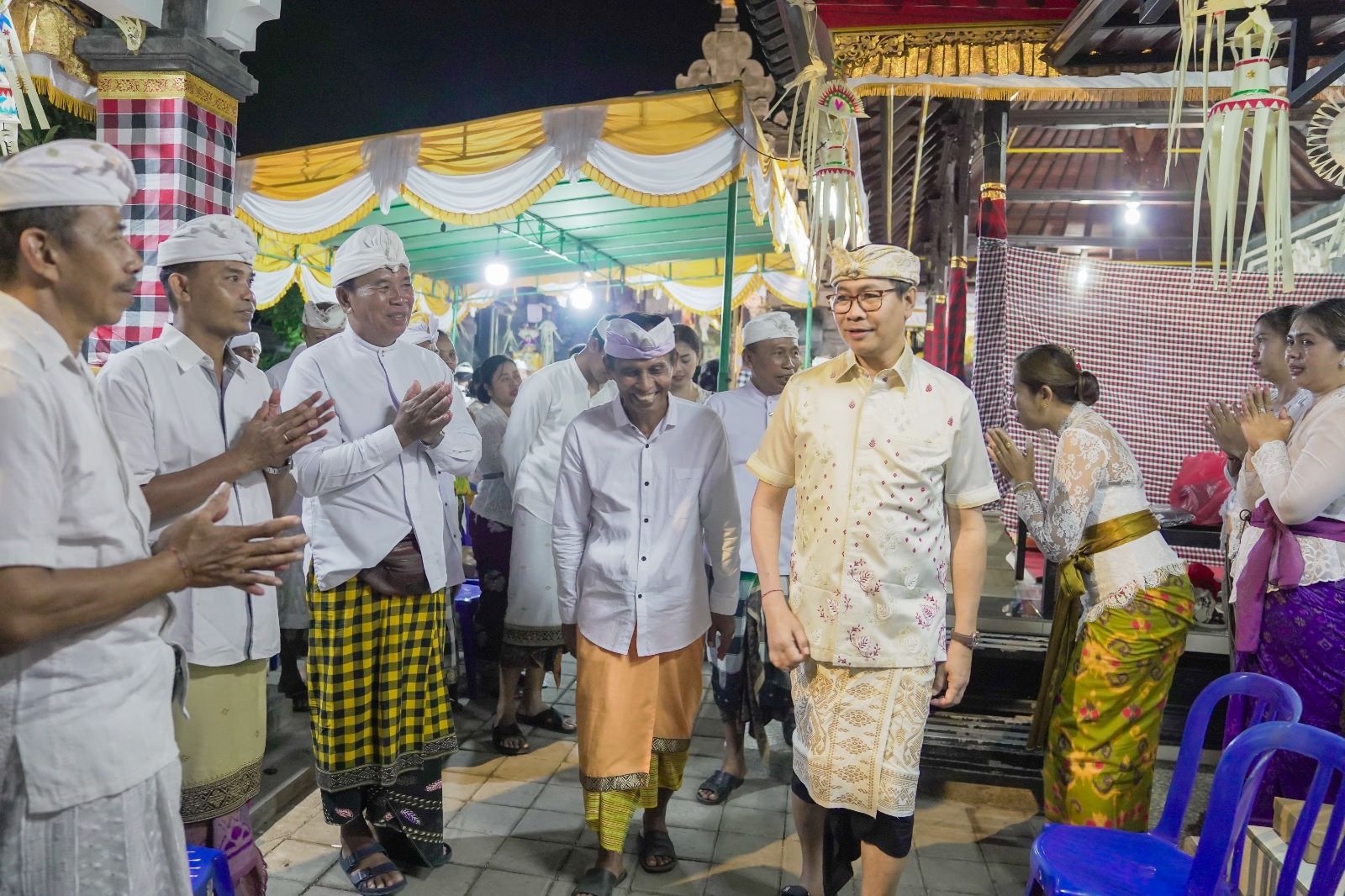 Wabup Badung I Ketut Suiasa menghadiri upacara Melaspas Alit di Pura Giria Buncing, Desa Adat Kapal, Mengwi pada Rabu, 26&nbsp;Juni 2024.