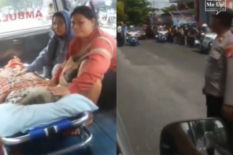 Ambulans yang sedang membawa pasien harus berhenti karena iring-iringan presiden Jokowi lewat