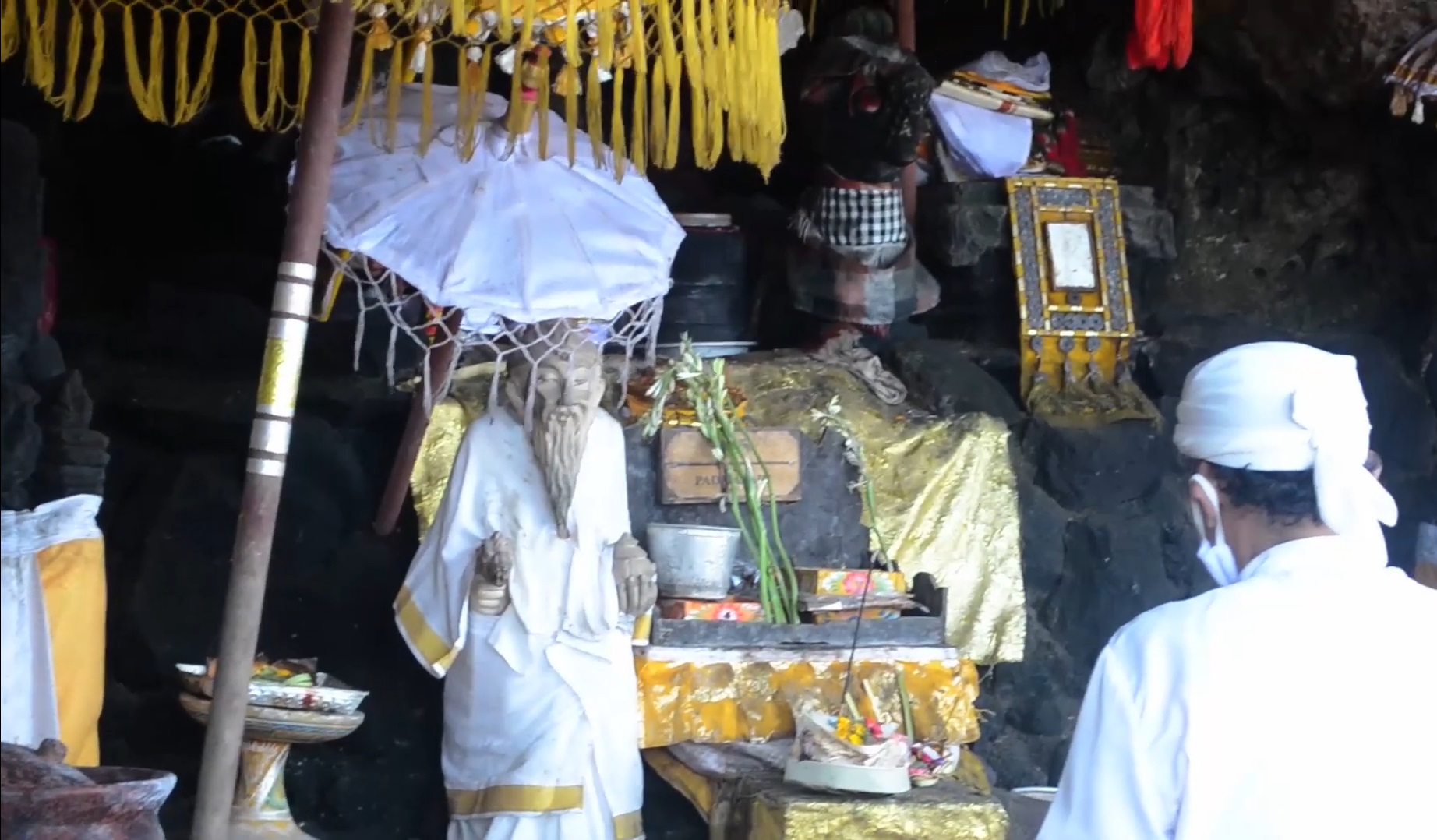 Pelinggih Payogan di Pura Silayukti yang kerap dijadikan tempat semedi oleh pemdek