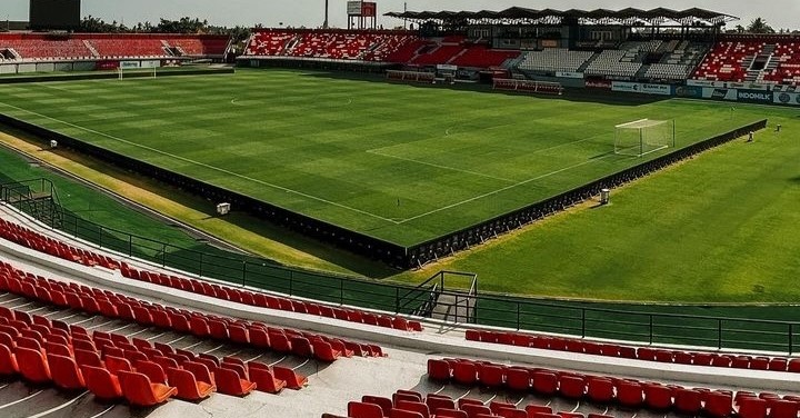 Stadion Kapten I Wayan Dipta yang menjadi kandang klub Bali United sering mengadakan Stadium Tour bagi wisatawan.