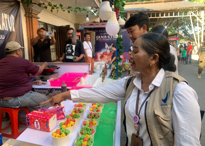 SIDAK: Balai Besar Pengawas Obat dan Makanan (BBPOM) di Denpasar kembali melakukan pengawasan rutin terhadap produk pangan yang dijual di area kuliner Pesta Kesenian Bali (PKB).