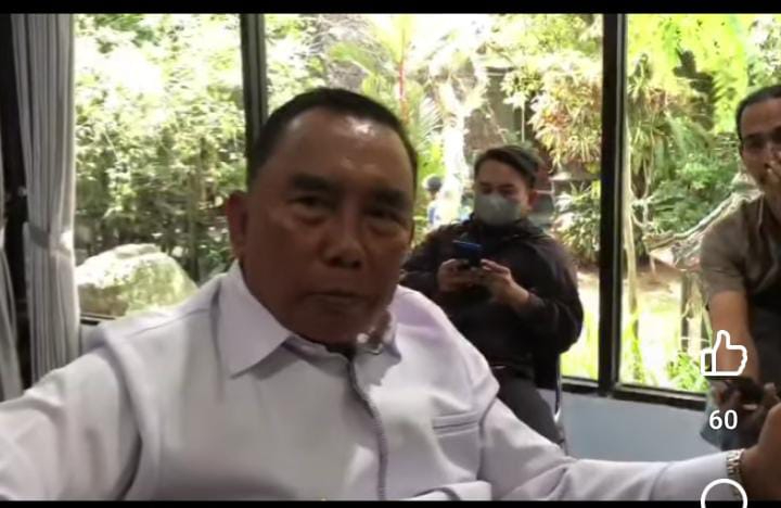 Bupati Jembrana Nengah Tamba mengira jika Winasa akan kembali ke jalur spiritual