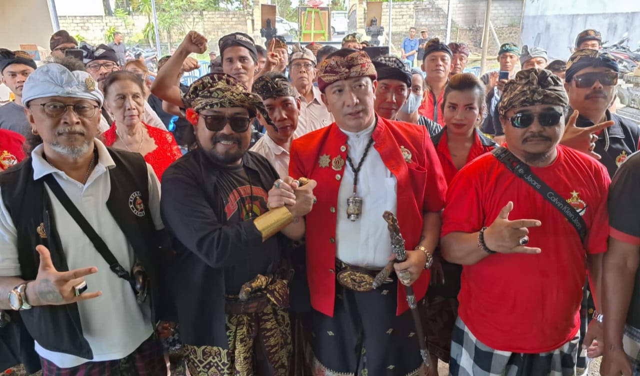 Paket I Wayan Kari Subali dan I Ketut Putra Ismaya Jaya (Karisma) maju lewat jalur independen Pilkada Karangasem 2024.