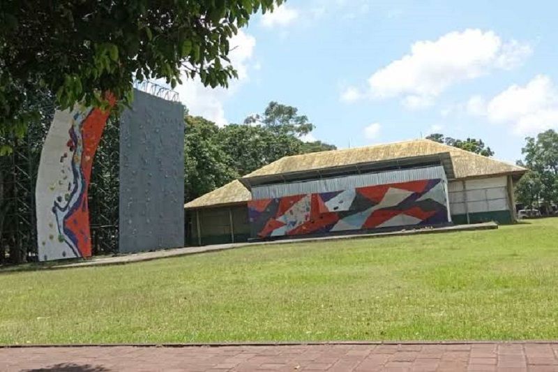 Wall climbing atau papan panjat tebing akan dipindahkan dari Lapangan Alit Saputra ke Lapangan Kediri, Tabanan.