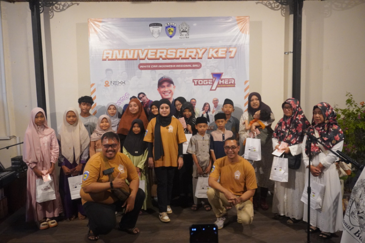 Perayaan HUT ke-7 White Car Indonesia Regional Bali diisi dengan baksos dan Rolling thunder 28 unit mobil putih anggota WCI Bali