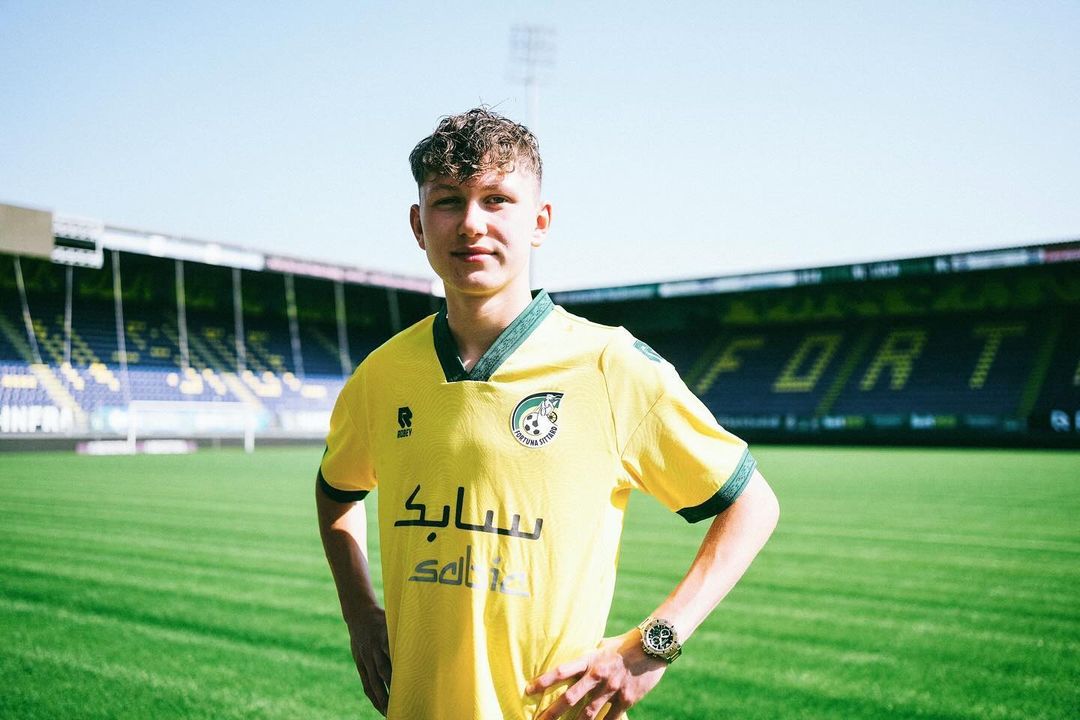 Sjors-Lowis Hermsen, penyerang sayap Fortuna Sittard, klub eredivisie atau liga utama Belanda.