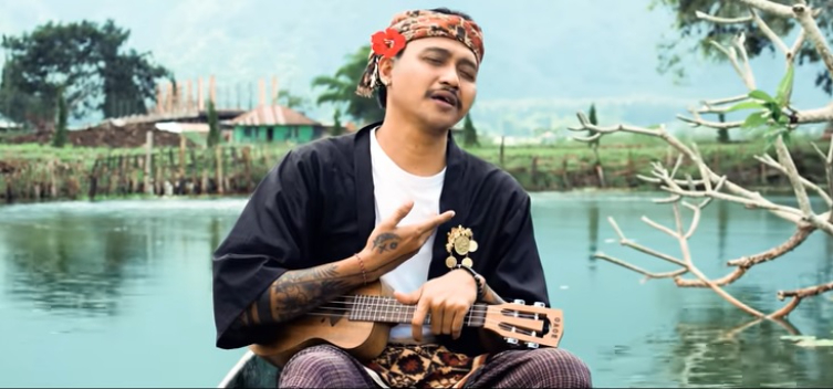 Bagus Wirata mengaku bangga lagu barunya Tresna Sing  Kewales ada dijajaran trending