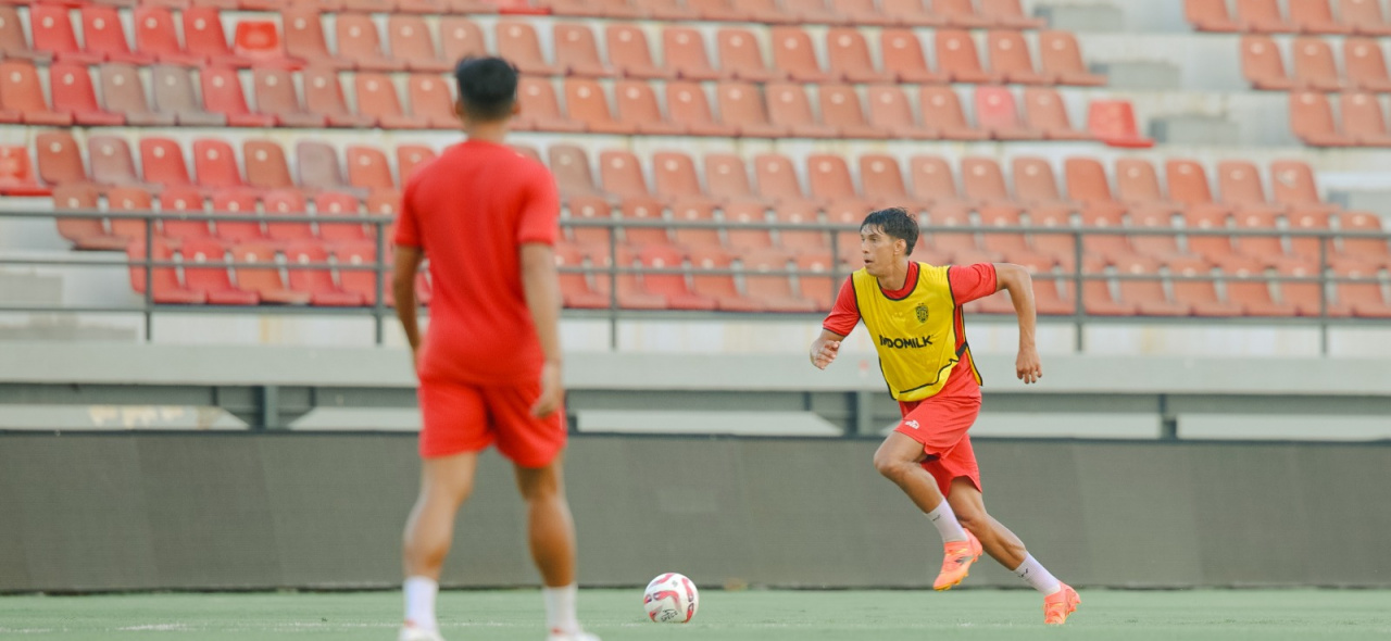 Elias Dolah saat mengikuti sesi latihan bersama Bali United di Stadion Kapten I Wayan Dipta, Gianyar jelang Piala Presiden 2024.