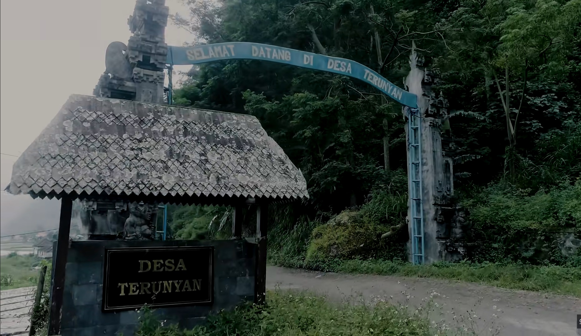 Pintu gerbang menuju Desa Trunyan, Kecamatan Kintamani, Kabupaten Bangli