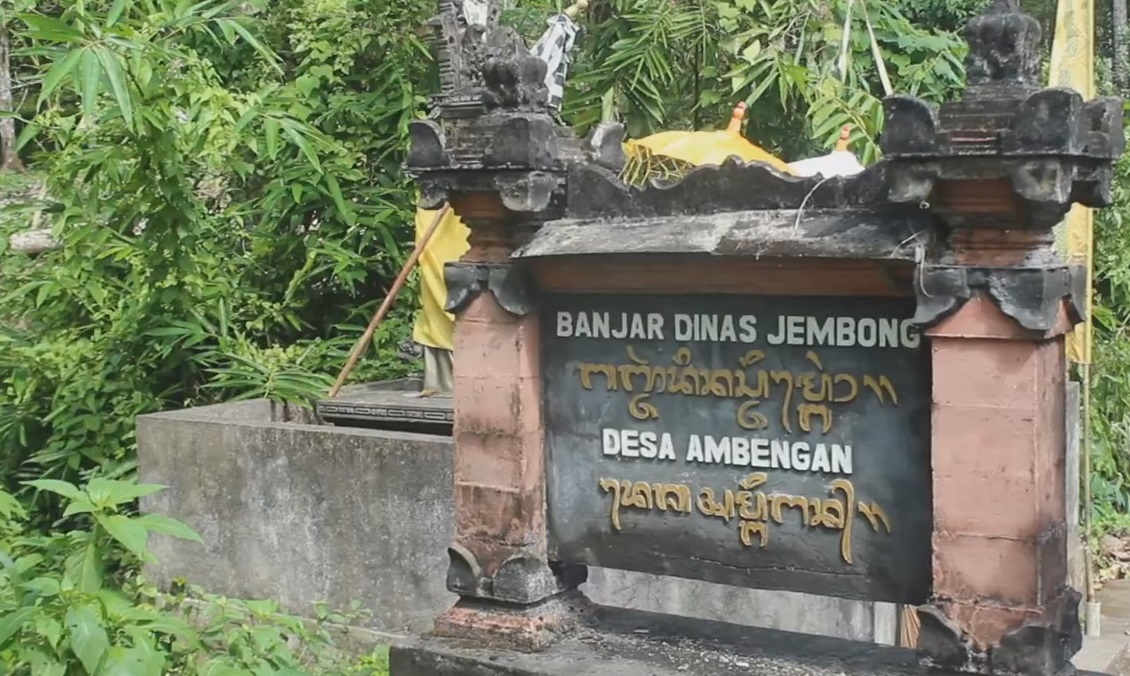 Tapal batas salah satu dusun di Desa Ambengan