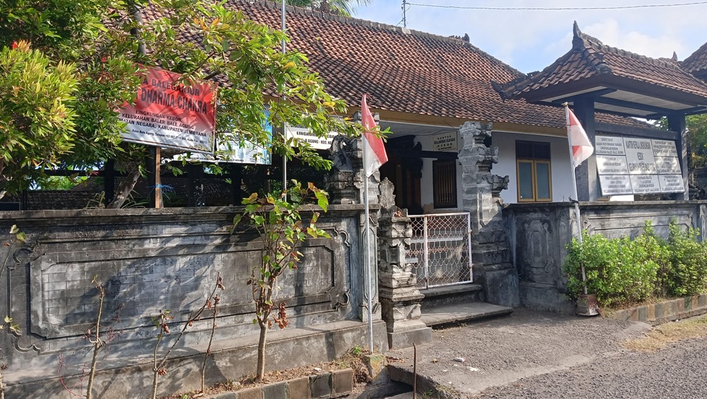 RAIB: 7 unit gamelan angklung milik Banjar Adat Kebonsari, Kelurahan Baler-Bale Agung raib dicuri. Diduga pelaku masuk melalui jendela gudang yang rusak.