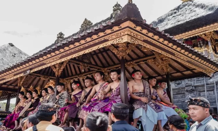 UNIK: (Ilustrasi) Nama orang Bali, sekilas tampak mirip satu dengan lainnya. Kemiripan ini karena mengacu pada urutan kelahiran.