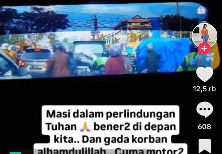 Beredar video detk-detik truk terguling di Perempatan Ubung  Gatsu Barat Denpasar