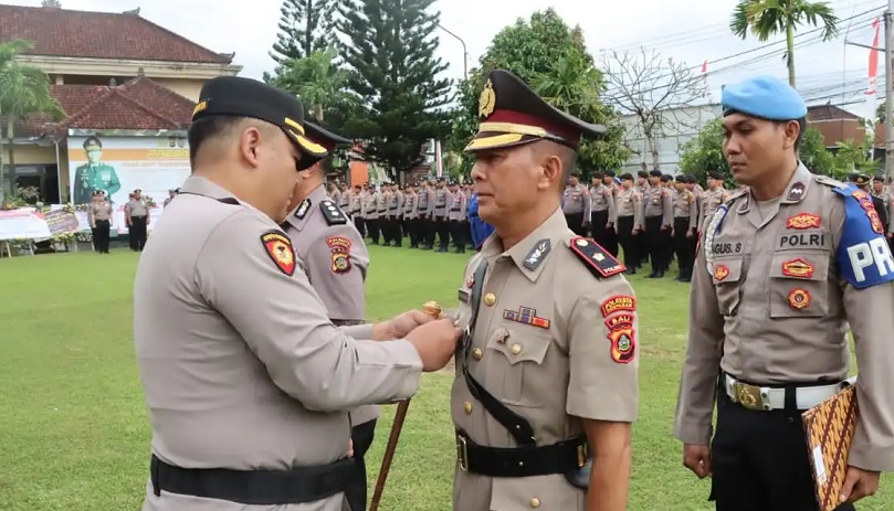 Kompol Dewa Putu Werdhiana saat dikukuhkan jadi Kasat Polairud Polresta Denpasar pada 2 Juli 2024. Dia dicopot setelah menjabat 22 hari