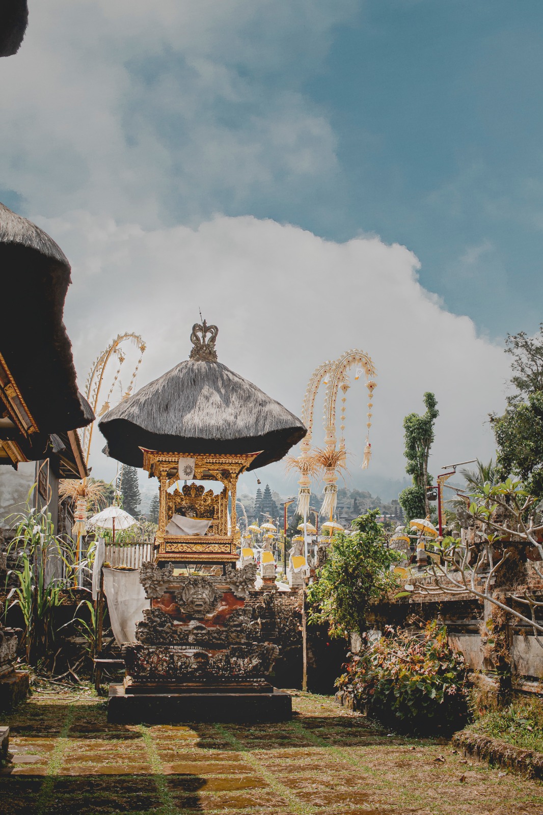 Pura Ulun Kulkul Besakih menjadi tempat pelaksanaan ritual Aci Pengurip Bumi
