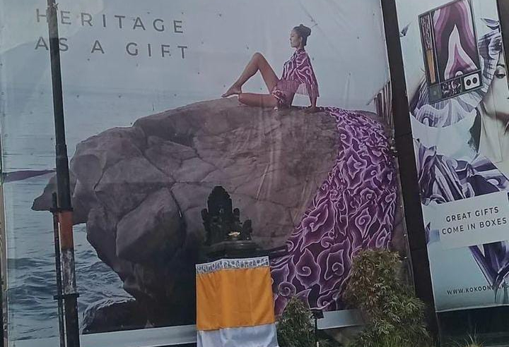 Arya Wedakarna menyoroti papan reklame bergambar sensual yang sempat viral