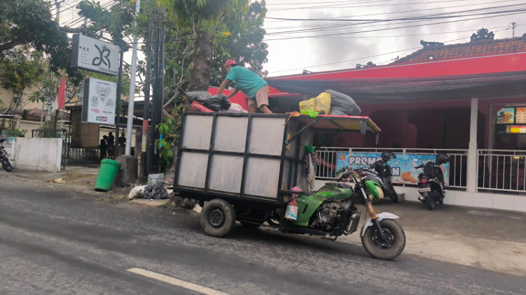 DLHK Kota Denpasar mulai mensosialisasikan pemilahan sampah secara mandiri