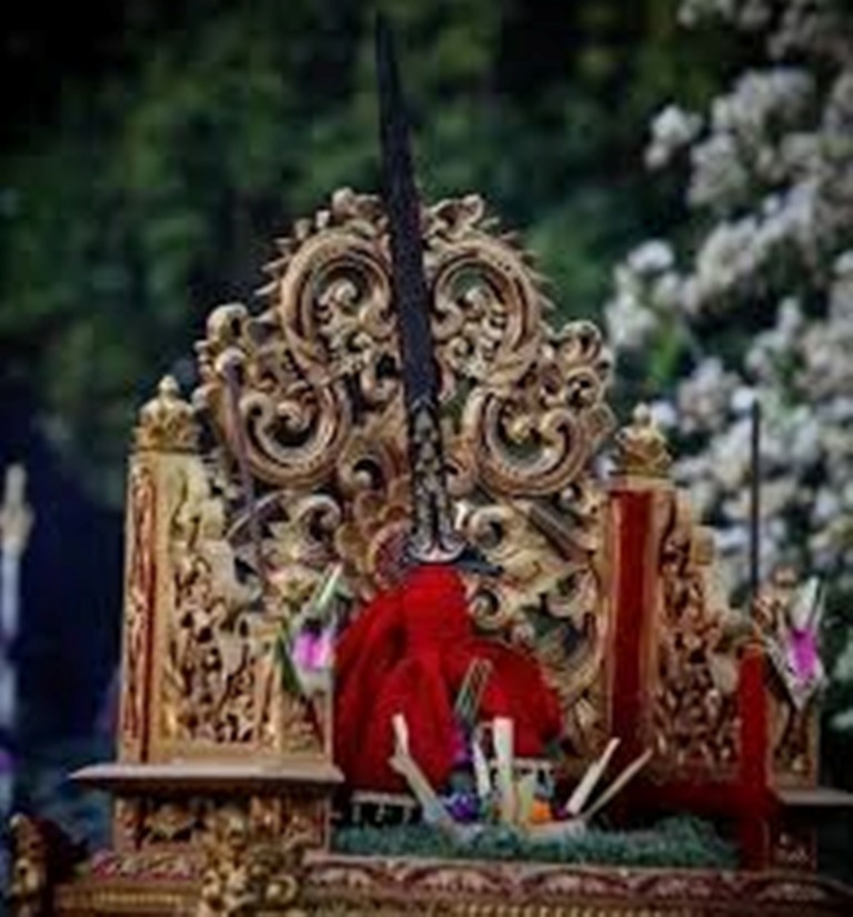 KERIS: Keris Raja Denpasar yang dibawa saat Perang Puputan Badung. Keris Singapraga ditemukan di Museum Batavia di bawah pengawasan Dr. R. Goris tahun 1931.