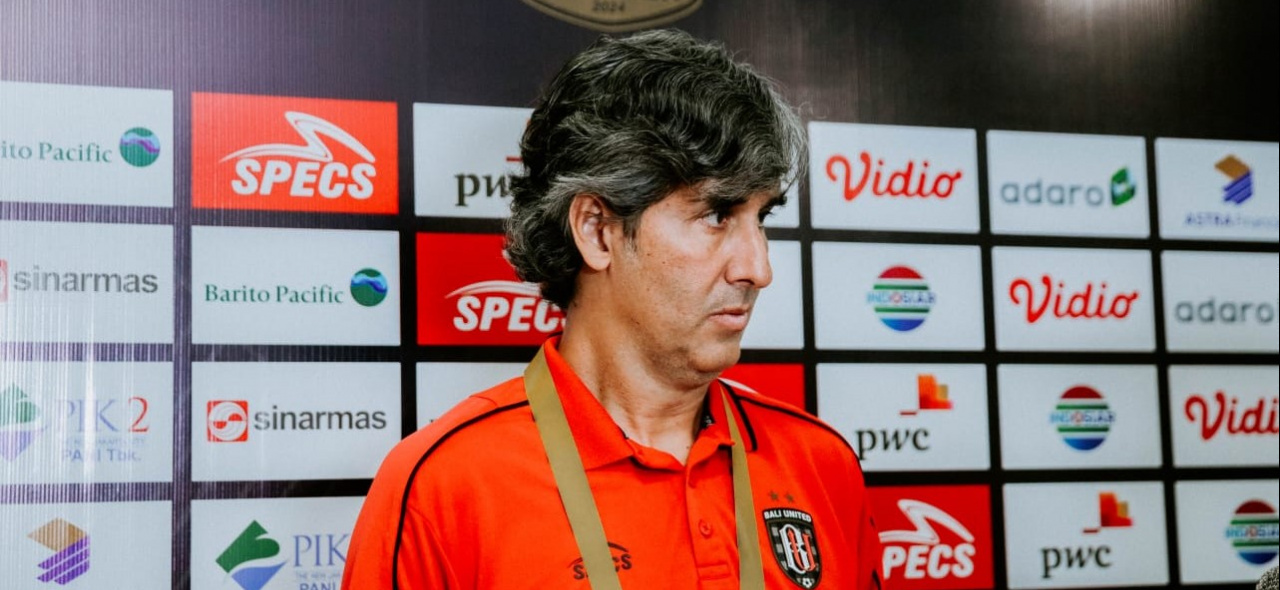 Pelatih Stefano Cugurra akhirnya buka suara setelah belakangan ini dihujat habis-habisan oleh suporter Bali United