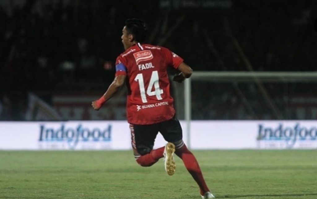 NOMOR: Fadil Sausu yang identik dengan nomor punggung 14 di Bali United. Rencananya, nomor ini akan dipensiunkan setelah dia tak berseragam Serdadu Tridatu lagi.