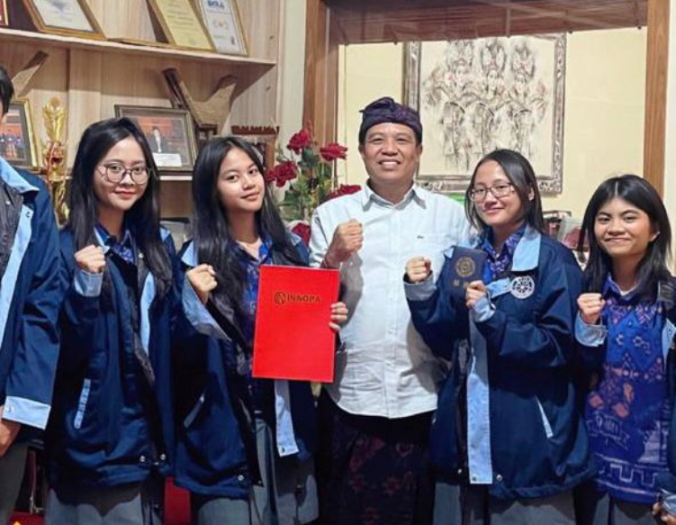 HUT: Prestasi SMA Negeri 1 Denpasar