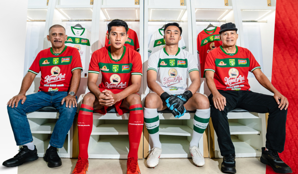 &nbsp;  Jersey Alternate Persebaya Surabaya musim 2024/2025 yang dibully netizen karena tata letak logo dan sponsor yang sejajar. &nbsp;