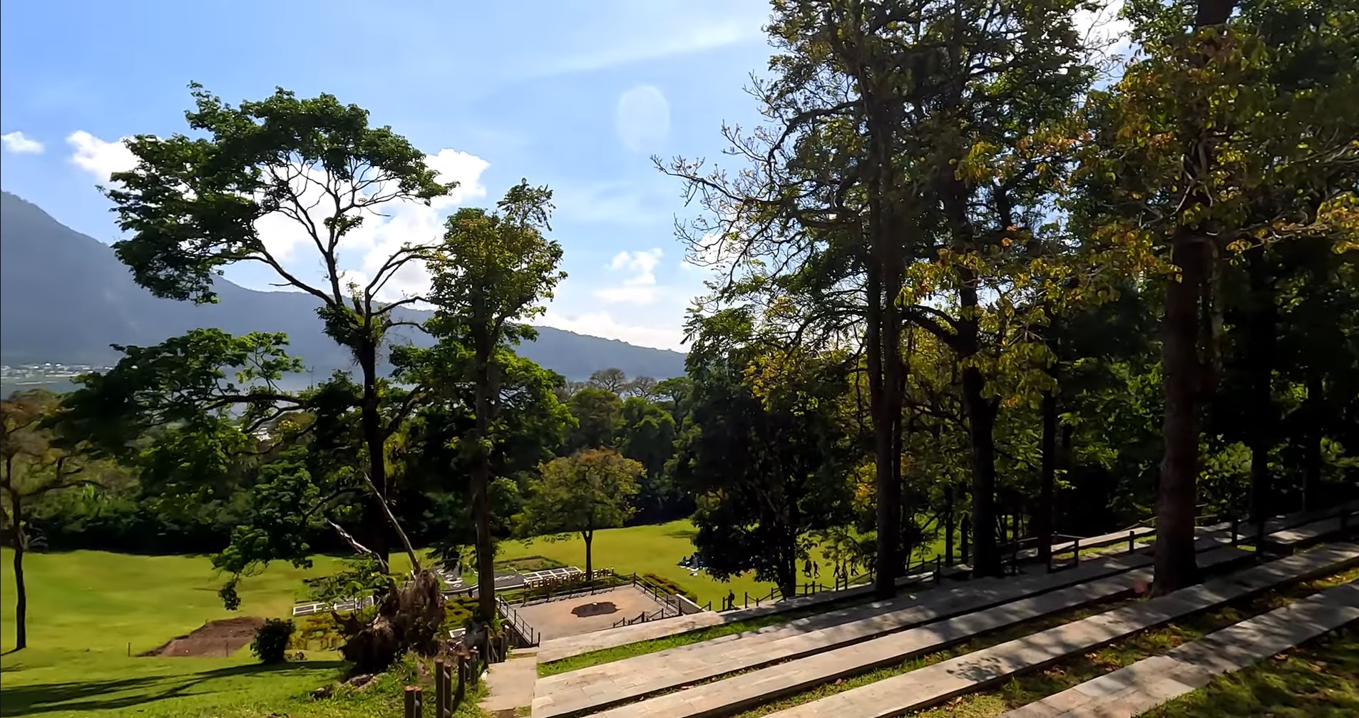 Suasana di areal Kebun Raya Eka Karya Bedugul yang menjadi kebun botanical terbesar di Indonesia