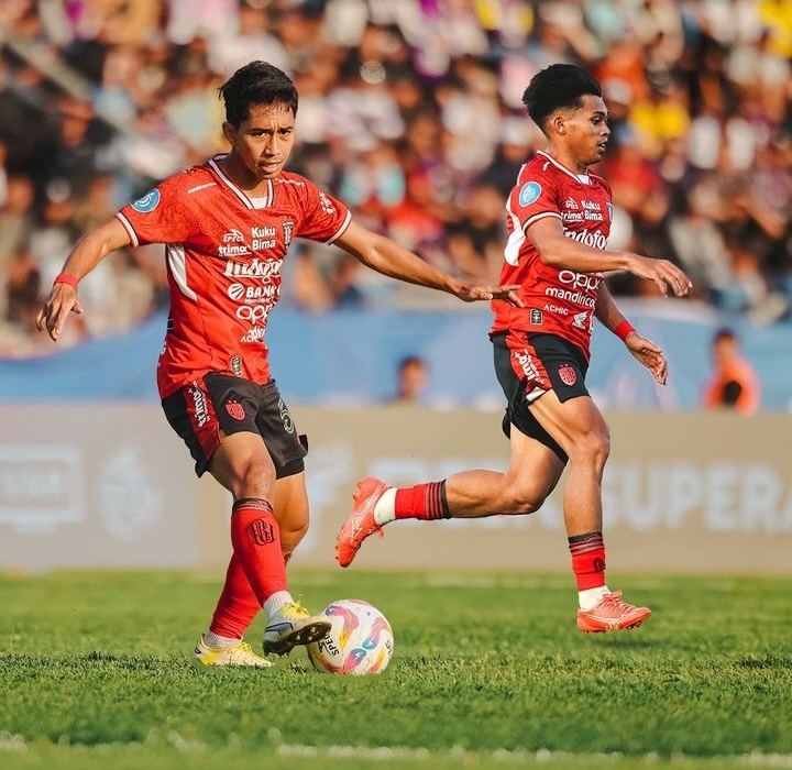 Dua pemain muda Bali United, I Made Tito Wiratama dan Rahmat Arjuna Rezki