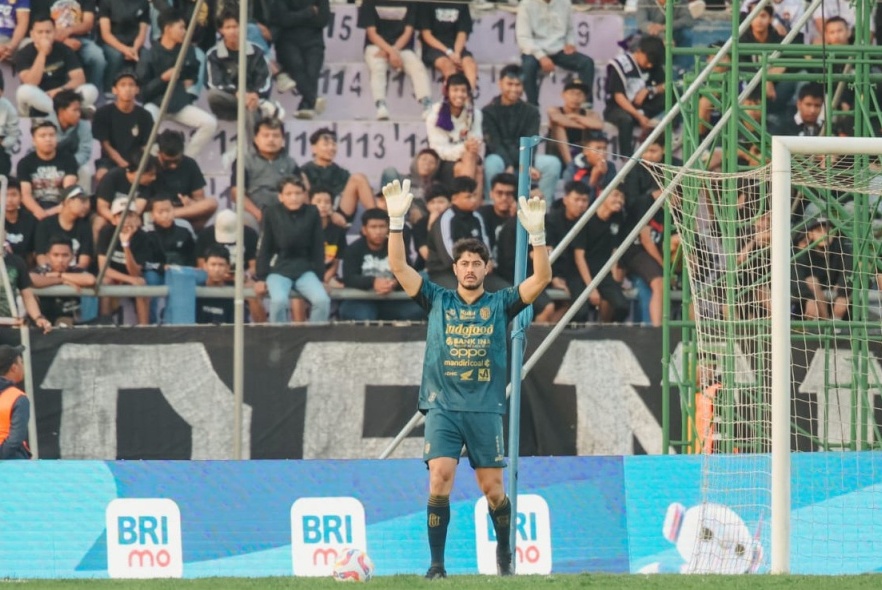 Penjaga gawang Bali United, Adilson Maringa&nbsp;   &nbsp;