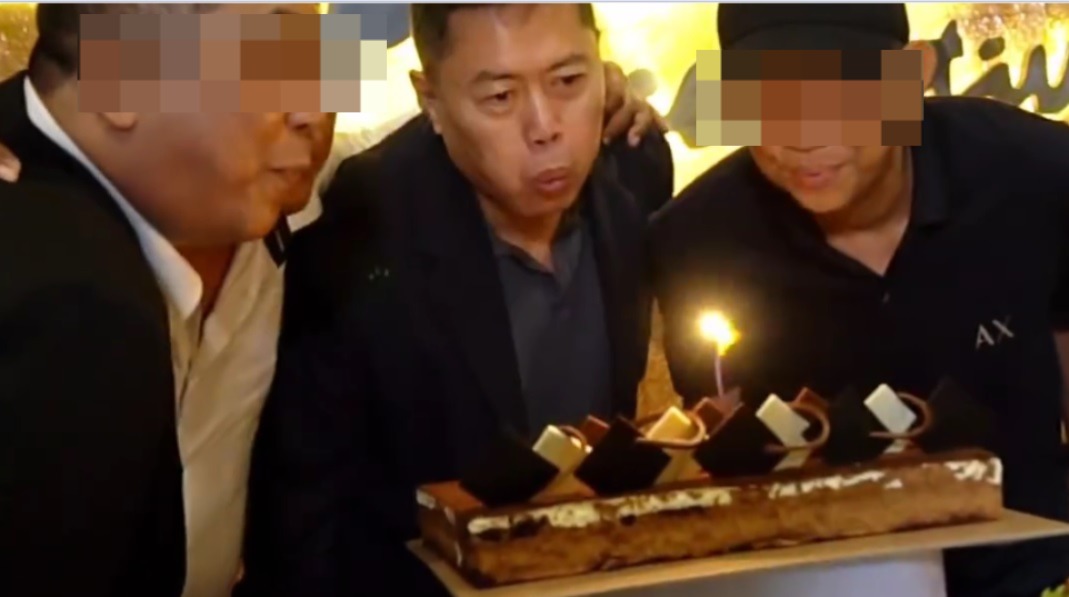 Liong David Putu Wijaya jadi tersangka kasus KDRT terhadap istrinya.