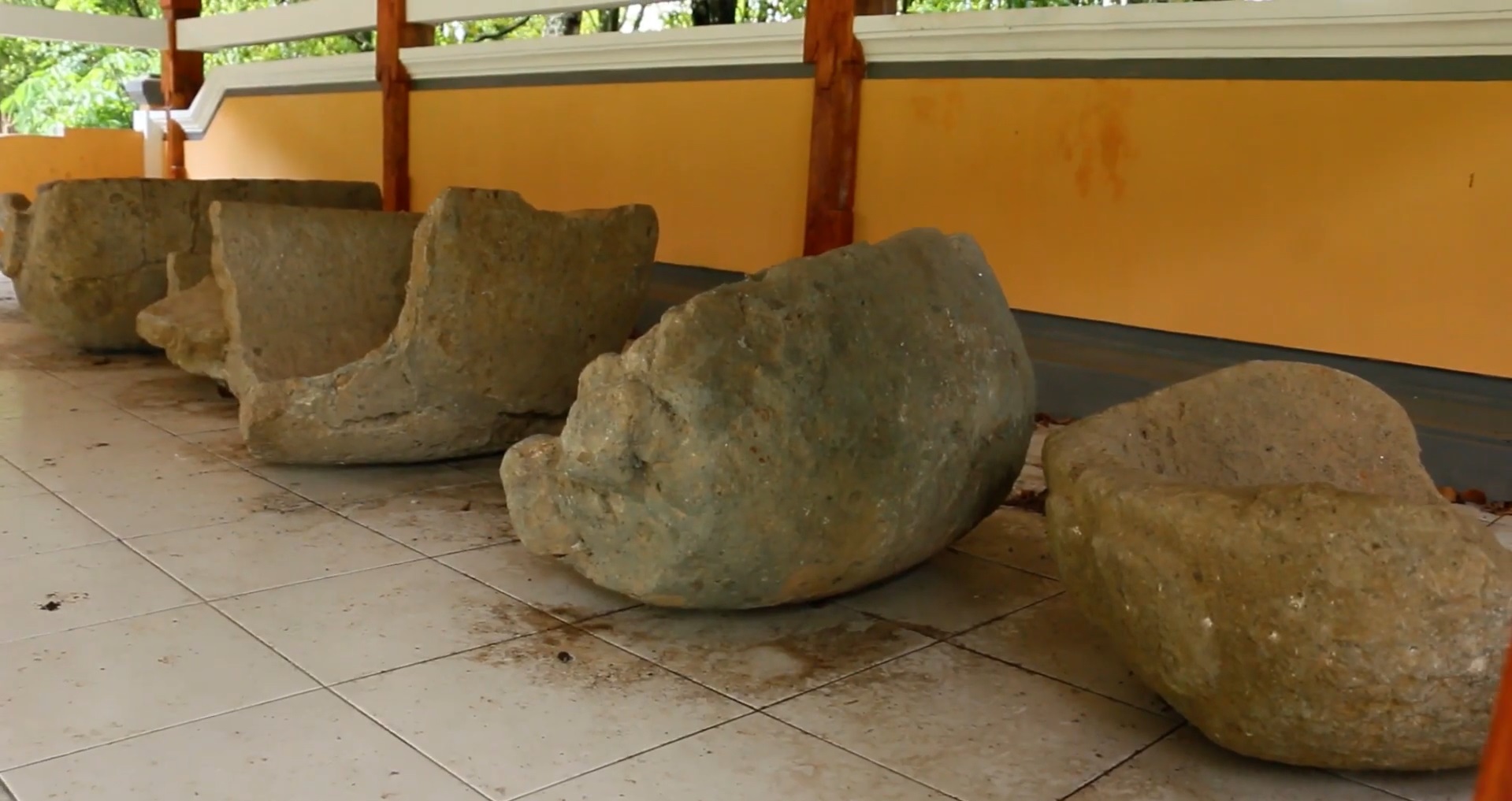 Peninggalan Sarkofagus di Desa Kayuputih
