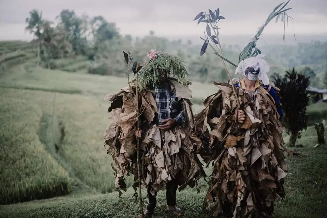 BARIS MEMEDI: Taris baris memedi di Penebel, Tabanan, Bali dipentaskan saat upacara ngaben gede sejak tahun 1700 masehi.