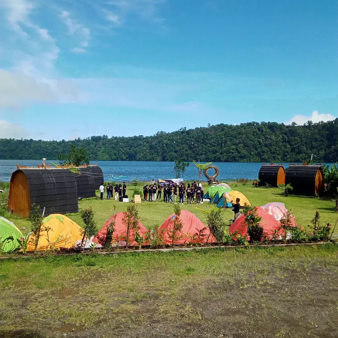 Danau Buyan jadi tempat camping yang asyik di Buleleng.