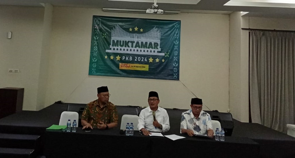 Sekretaris DPP PKB Malik Haramain, saat memberikan keterangan akan menggelar muktamar tandingan.