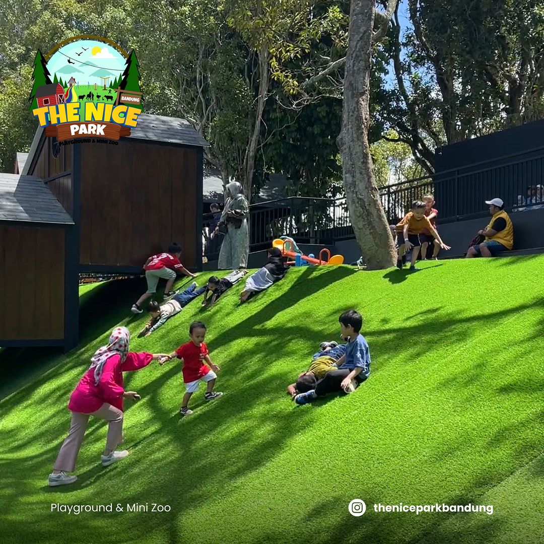 BARU: The Nice Park menjadi pilihan yang tepat untuk liburan keluarga. Memiliki wahana mini zoo dan playground yang cocok untuk anak-anak.